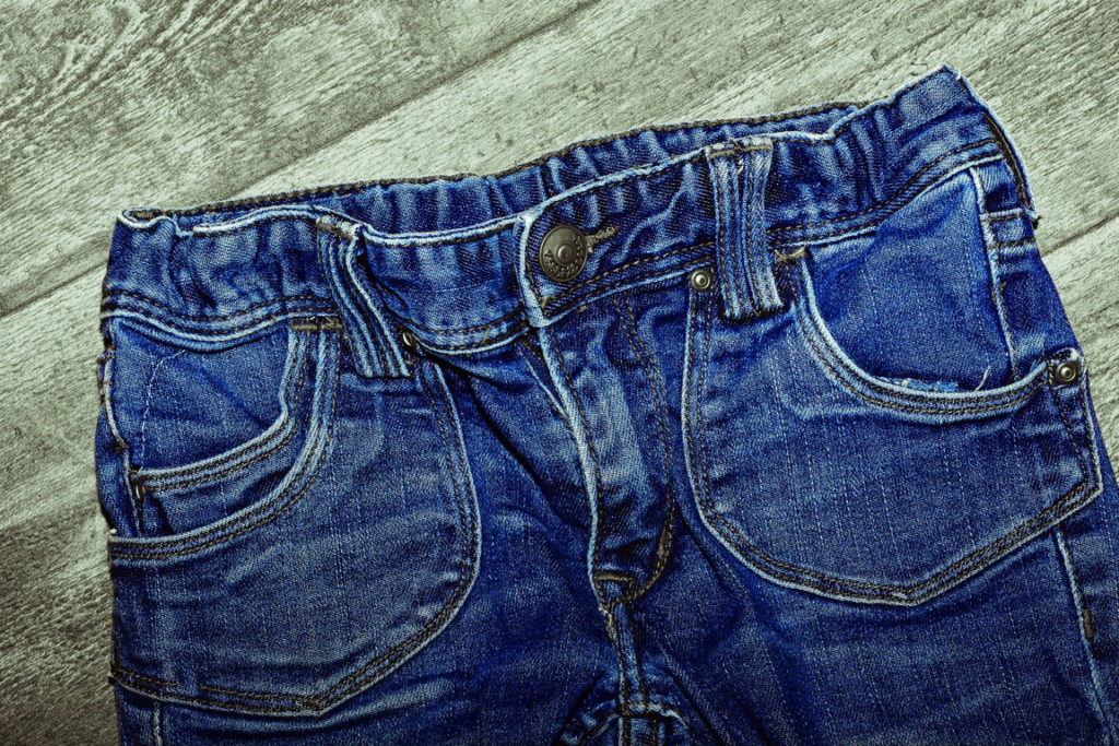 Wearing denim to the office — how should it be done? - All Peers